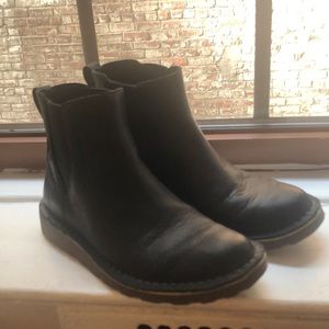 L.L. Bean Black Leather Stonington Chelsea Boots